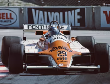 Arrows A4 '1982