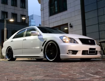 Artisan Spirits Toyota Crown Athlete (GRS18) '2005–08