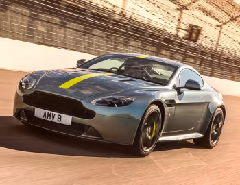 Aston Martin V8 Vantage AMR [UK-spec] '2017–18