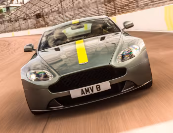 Aston Martin V8 Vantage AMR [UK-spec] '2017–18