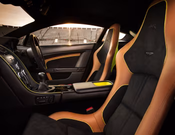 Intérieur Aston Martin V12 Vantage AMR [UK-spec] '2017