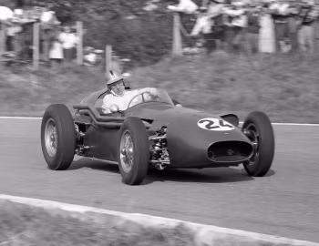 Aston Martin DBR4, Roy Salvadori