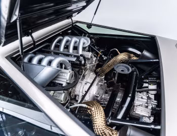 Sous la capuche Aston Martin Bulldog Concept '1980