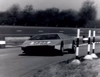 Aston Martin Bulldog Concept '1980