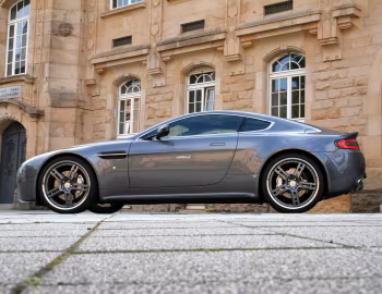 Cargraphic Aston Martin V8 Vantage '2009–12