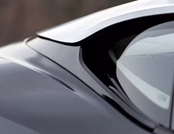 Aston Martin DB11 [UK-spec] '2016–18