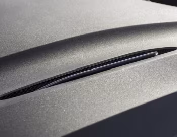 Aston Martin DB11 [UK-spec] '2016–18
