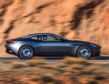 Aston Martin DB11 [UK-spec] '2016–18