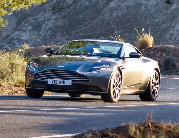 Aston Martin DB11 [UK-spec] '2016–18