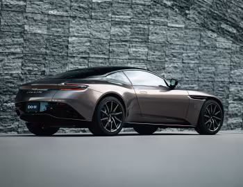 Q by Aston Martin DB11 V8 "W1" [Japan] '2021