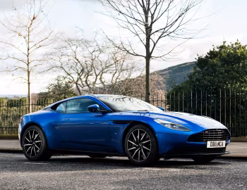 Aston Martin DB11 [UK-spec] '2016–18