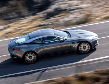 Aston Martin DB11 [UK-spec] '2016–18