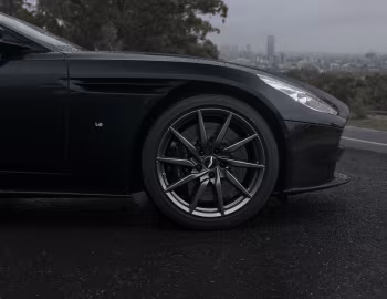 Aston Martin DB11 [Australia] '2017–18