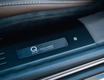 Q by Aston Martin DB11 V8 "W1" [Japan] '2021