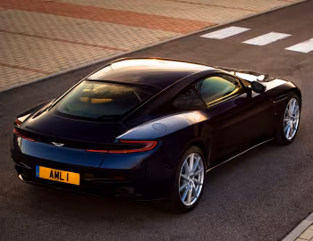 Aston Martin DB11 [Worldwide] '2016–18
