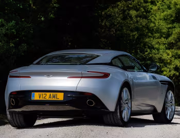 Aston Martin DB11 [Worldwide] '2016–18
