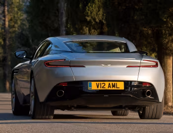 Aston Martin DB11 [Worldwide] '2016–18