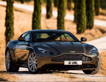 Aston Martin DB11 [Worldwide] '2016–18