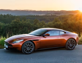 Aston Martin DB11 [Worldwide] '2016–18