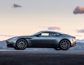 Aston Martin DB11 [UK-spec] '2016–18