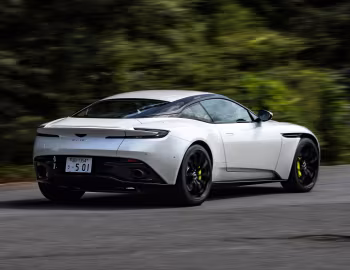 Aston Martin DB11 AMR [Japan] '2018–23