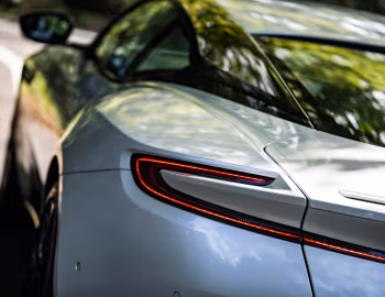 Aston Martin DB11 AMR [Japan] '2018–23