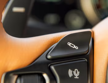 Intérieur 2020–23 Aston Martin DB11 AMR [North America] '2019–23
