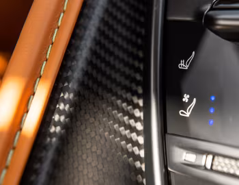 Intérieur 2020–23 Aston Martin DB11 AMR [North America] '2019–23