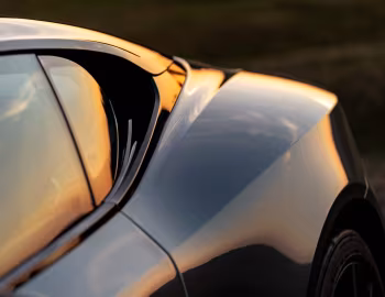 Aston Martin DB11 AMR "Signature Edition" [UK-spec] '2018