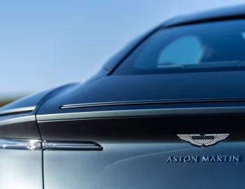 Aston Martin DB11 AMR "Signature Edition" [UK-spec] '2018