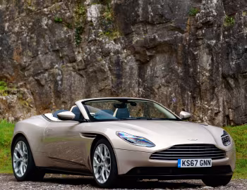 Aston Martin DB11 V8 Volante [UK-spec] '2018–23