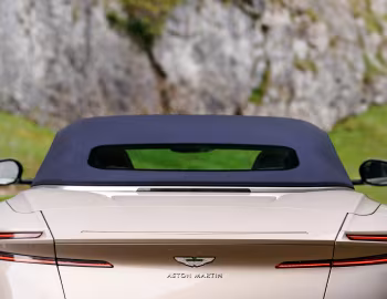 Aston Martin DB11 V8 Volante [UK-spec] '2018–23