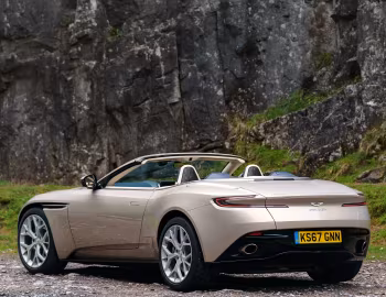 Aston Martin DB11 V8 Volante [UK-spec] '2018–23
