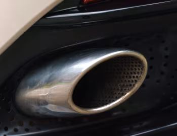 Aston Martin DB11 V8 Volante [UK-spec] '2018–23