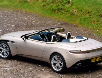 Aston Martin DB11 V8 Volante [UK-spec] '2018–23