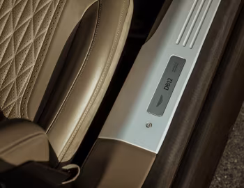 Intérieur Aston Martin DB12 [Middle East] '2023–pr.