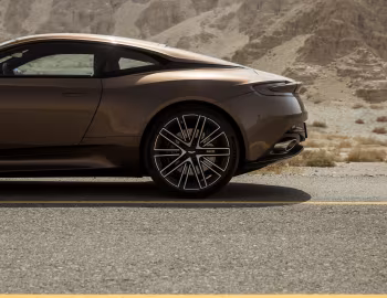 Aston Martin DB12 [Middle East] '2023–pr.