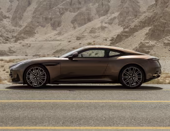 Aston Martin DB12 [Middle East] '2023–pr.