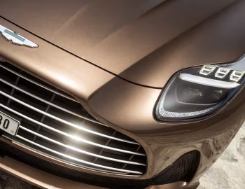 Aston Martin DB12 [Middle East] '2023–pr.