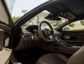 Intérieur Aston Martin DB12 [Middle East] '2023–pr.
