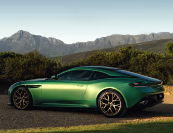 Aston Martin DB12 [Worldwide] '2023–pr.