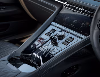 Intérieur Aston Martin DB12 [India] '2024–pr.