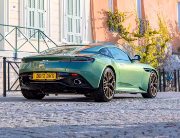 Aston Martin DB12 [Worldwide] '2023–pr.