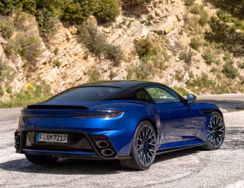Aston Martin DB12 S [Worldwide] '2025–pr.