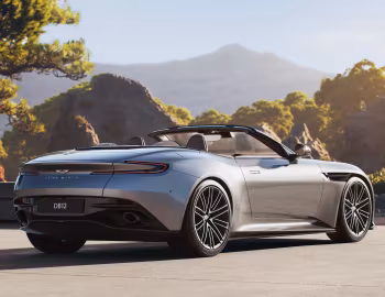 Aston Martin DB12 Volante [Worldwide] '2023–pr.