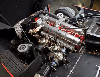 Sous la capuche Aston Martin DB2/4 Drophead Coupe (MkIII) '1957–59