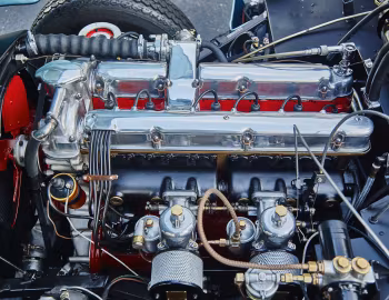 Sous la capuche Aston Martin DB2/4 Drophead Coupe by Mulliner (MkII) '1955–57