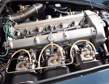 Sous la capuche Aston Martin DB4 [UK-spec] (Series I) '10.1958–01.1960