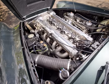 Sous la capuche Aston Martin DB4 [UK-spec] (Series IV) '09.1961–09.1962