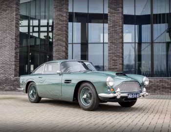 Aston Martin DB4 [UK-spec] (Series II) '01.1960–04.1961